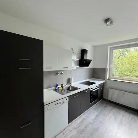 Moderne Und Moeblierte Wohnung! Lägenhet *