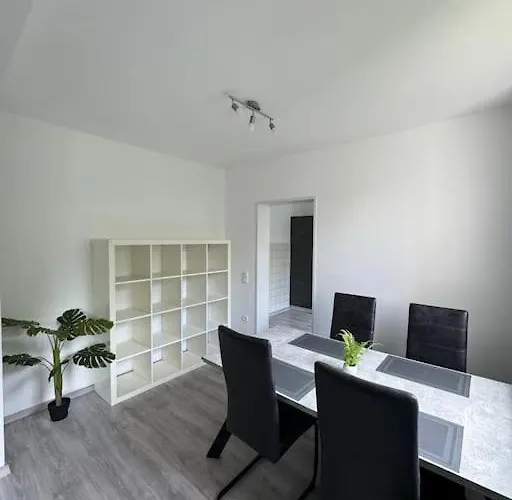 Moderne Und Moeblierte Wohnung! Appartement